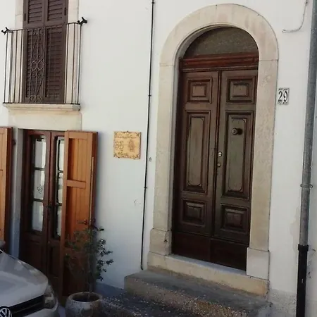 Alojamento de Acomodação e Pequeno-almoço La Cisterna Di